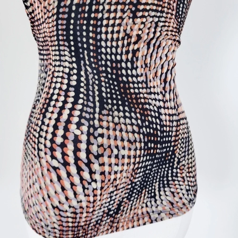 FREE W PURCHASE Abstract sleeveless bodycon top cyber print - Picture 7 of 10